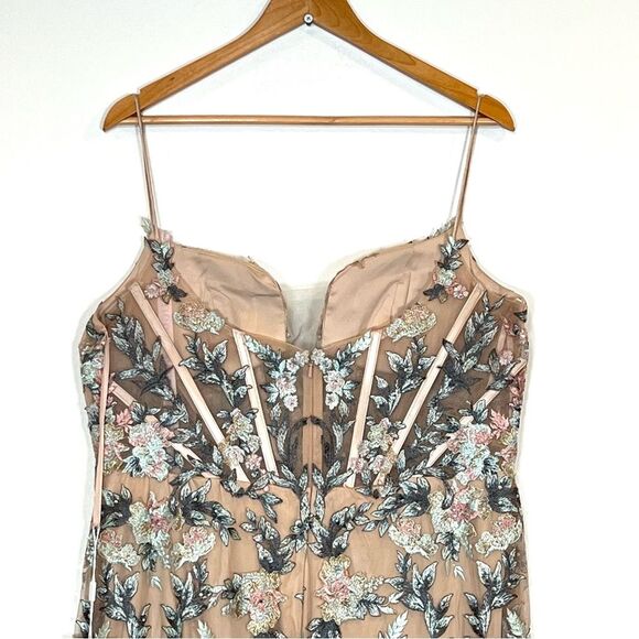 Mac Duggal‎ Size 12 Floral Embroidered Spaghetti Strap Trumpet Gown Maxi Dress - Picture 10 of 11